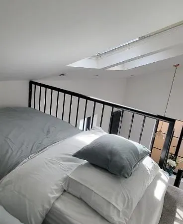Stunning New Build Mezzanine Style * London