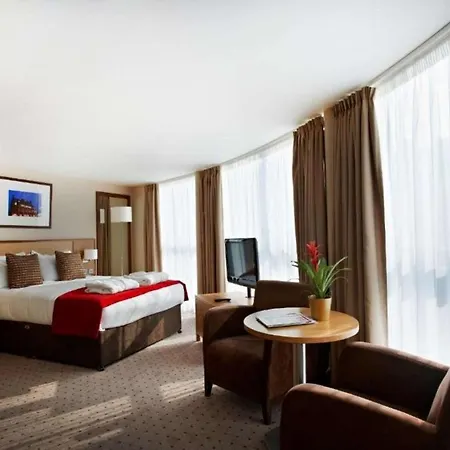 The Crown London, Worldhotels Distinctive