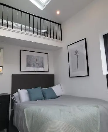 Stunning New Build Mezzanine Style *