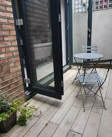 Apartment Stunning New Build Mezzanine Style