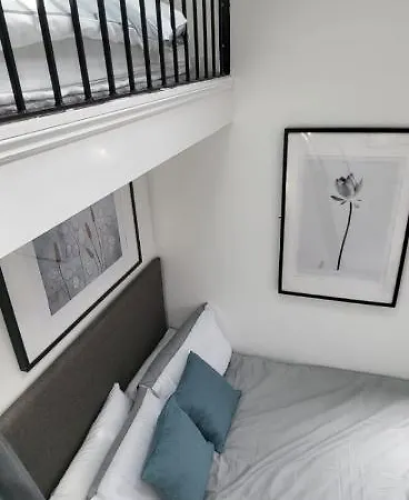 Stunning New Build Mezzanine Style Apartment *