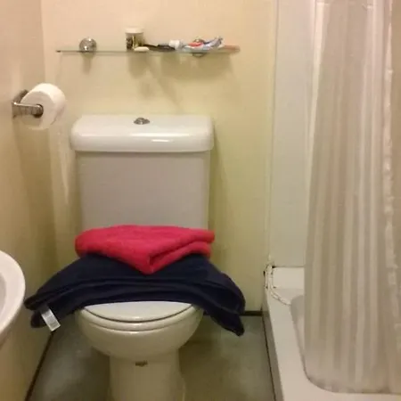 Ensuite Rooms, London - Sk *