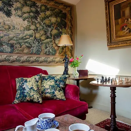 Hazlitt's 4*