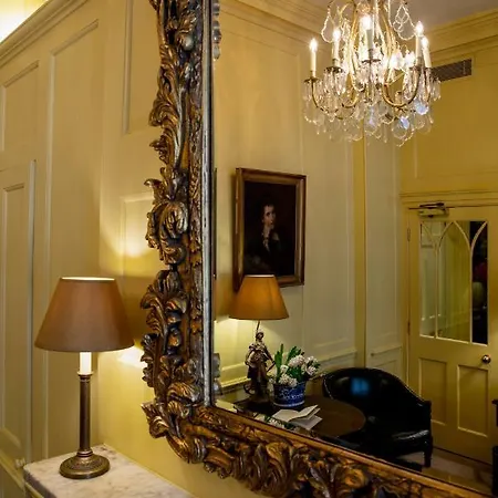Hazlitt's Hotel
