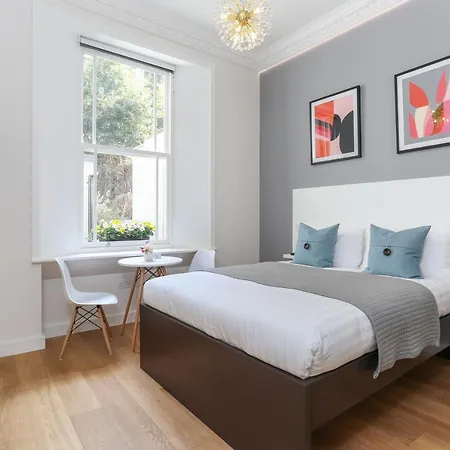 Apartment Inverness Terrace Serviced By Concept *