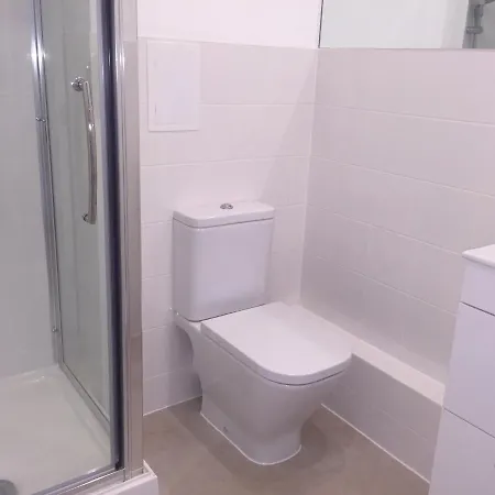 Guest house Lovely Double In London Colindale
