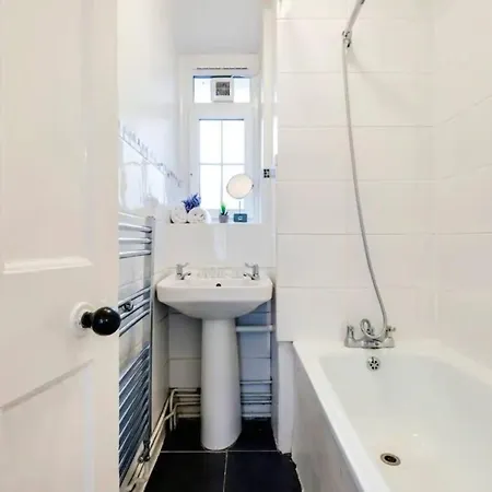 Apartment Fabulous 2 Bedroom In Bridge