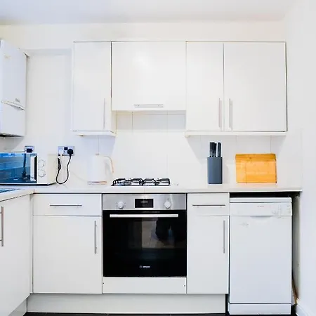 Marylebone 1-bedroom Apartment *