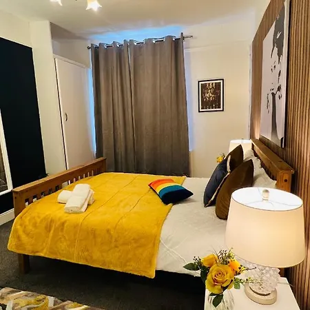 2-bedroom Living Flats Near Edgware Road Apartment London
