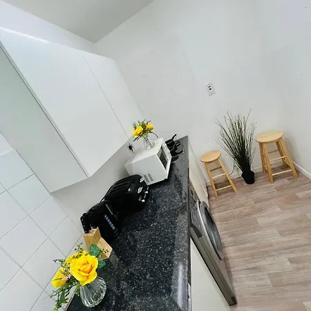 2-bedroom Living Flats Near Edgware Road *