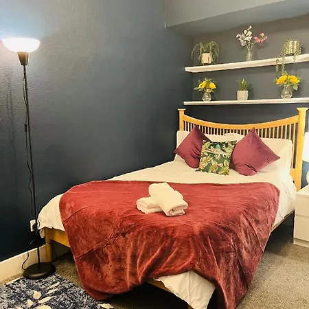 Apartment 2-bedroom Living Flats Near Edgware Road