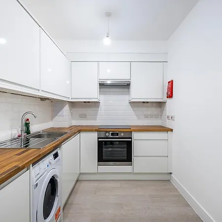 Affittacamere Ensuite Rooms, Anson Road - Sk