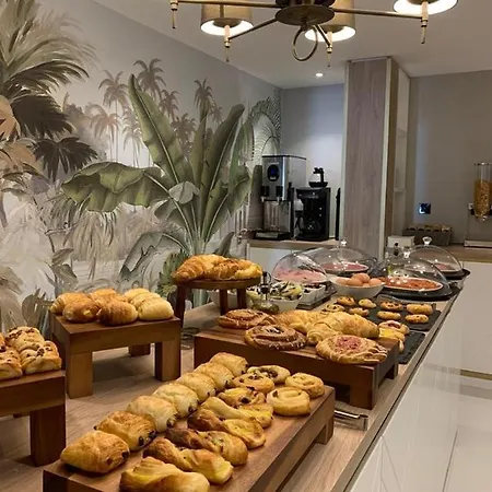 Merit Kensington Hotel