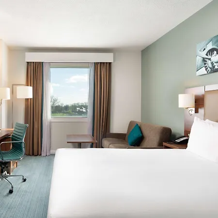 Hilton Garden London Heathrow Airport Hotel