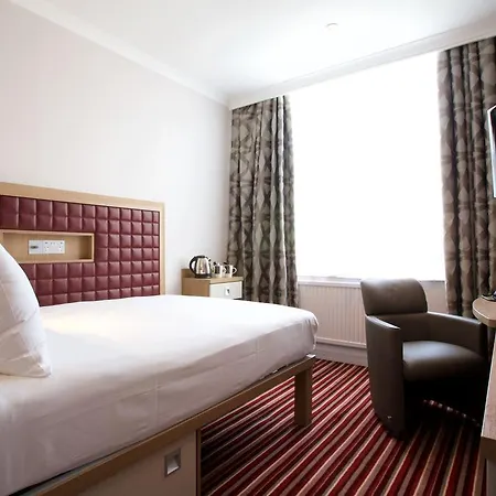 London Aerodrome Hotel, Bw Signature Collection