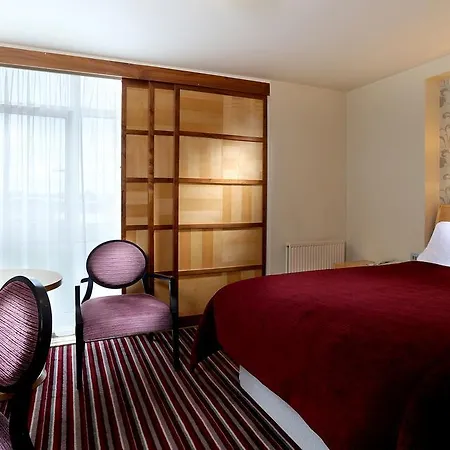 London Aerodrome Hotel, Bw Signature Collection 4* Croydon
