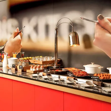 Hotel Ibis Stratford 3*