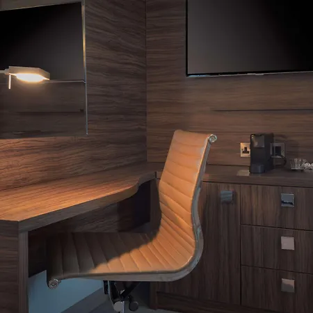 Hotel Doubletree By Hilton Angel Kings Cross 4*