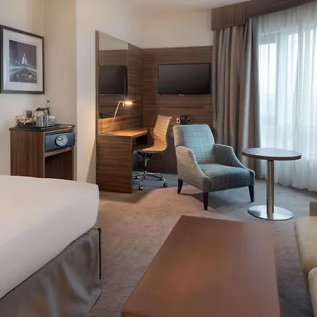 Doubletree By Hilton Angel Kings Cross Hotel 4*