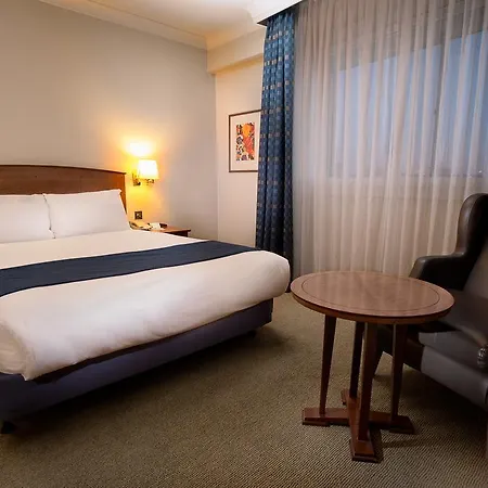 Отель Western London Heathrow Ariel 4*