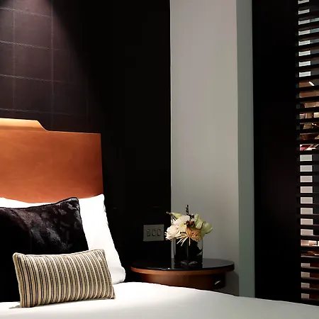 Park Plaza Victoria Лондон