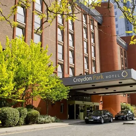 Clarion Park Hotel 4*