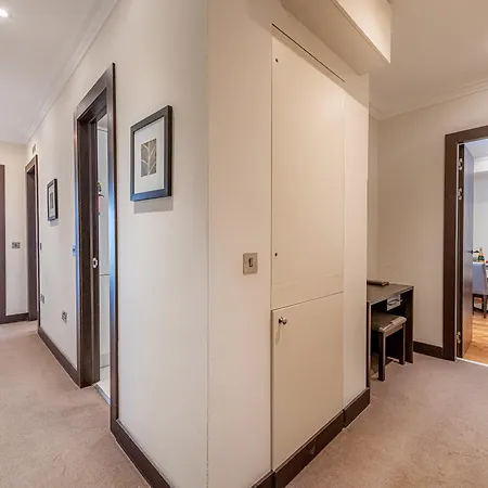 Aparthotel 130 Queen's Gate London