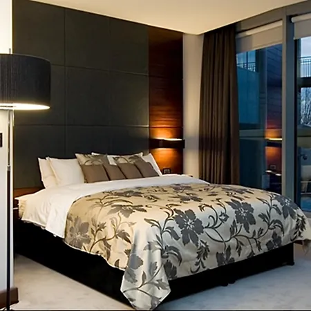 Hotel Rafayel & Londra