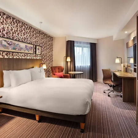 Hotel Leonardo London Heathrow Airport 4*