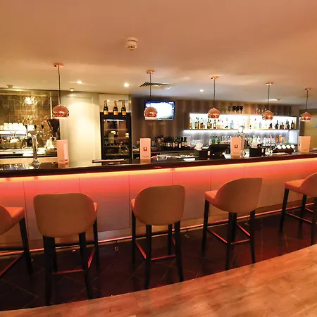 Leonardo London Heathrow Airport West Drayton (Middlesex)