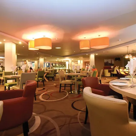 Leonardo London Heathrow Airport Hotel