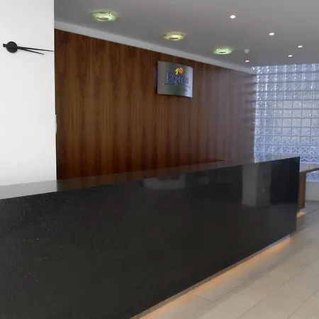 Express City, An Ihg Hotel