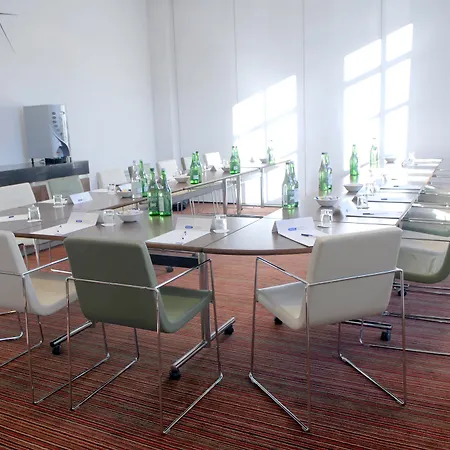 Hotel Express City, An Ihg London