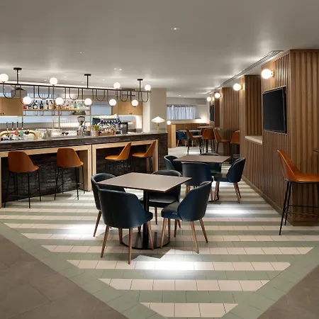 Hilton Metropole London