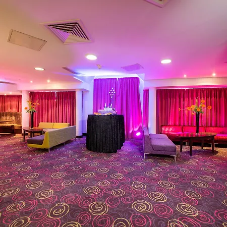 Hotel Doubletree By Hilton London Heathrow Airport 4*