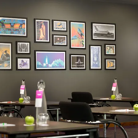Radisson And Conference Centre London Heathrow Hotel 4*