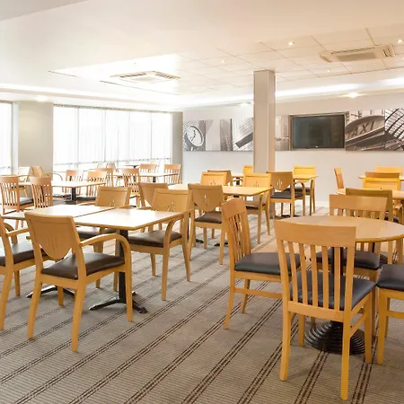 Hotel Express Limehouse By Ihg