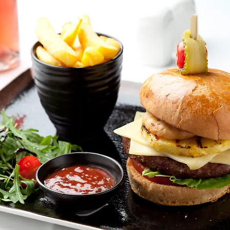 - Wembley, An Ihg 4* Londra