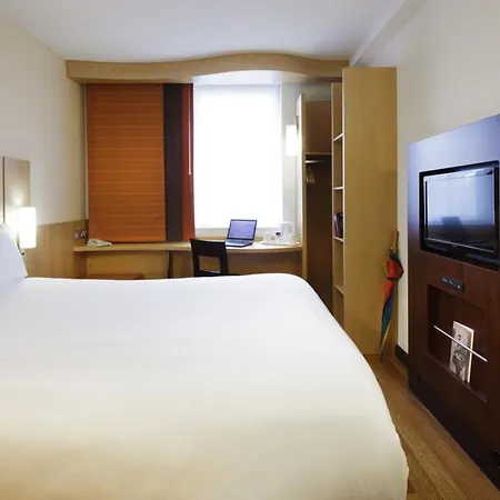 Ibis Blackfriars 3*