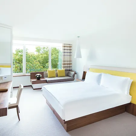 Hotel Metropolitan 5*