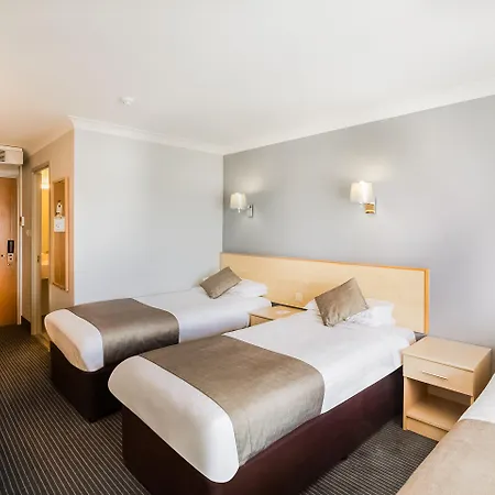 Oyo Flagship Finchley 4*