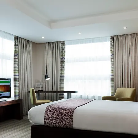 - Whitechapel By Ihg Hotel 4*