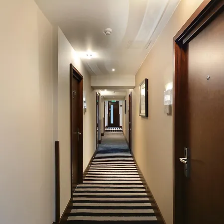 Hotel Park Grand Lancaster Gate London