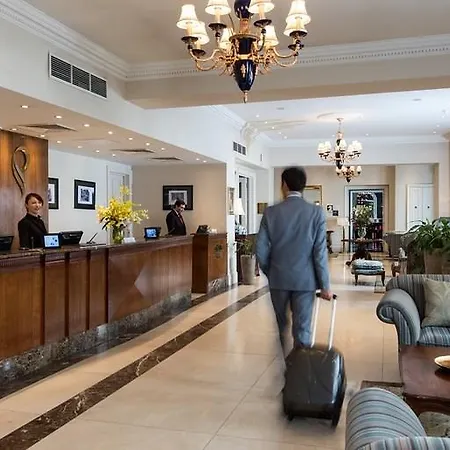 Отель Park International 4*