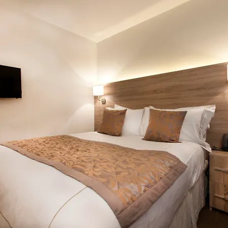 Hotel Shepherds Bush 4*
