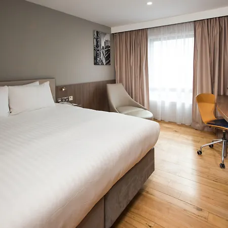 Holiday West By Ihg 4*