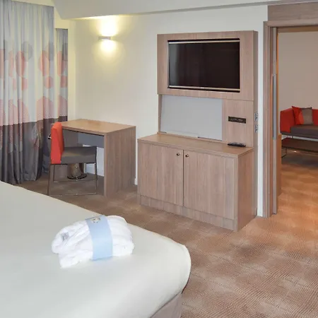 Novotel London