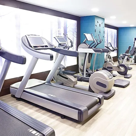 Novotel London 4*