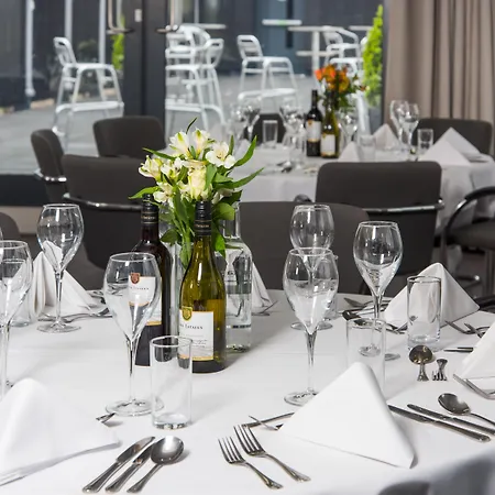 Hotel Holiday West By Ihg 4*