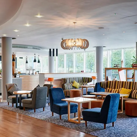 Holiday West By Ihg Hotel